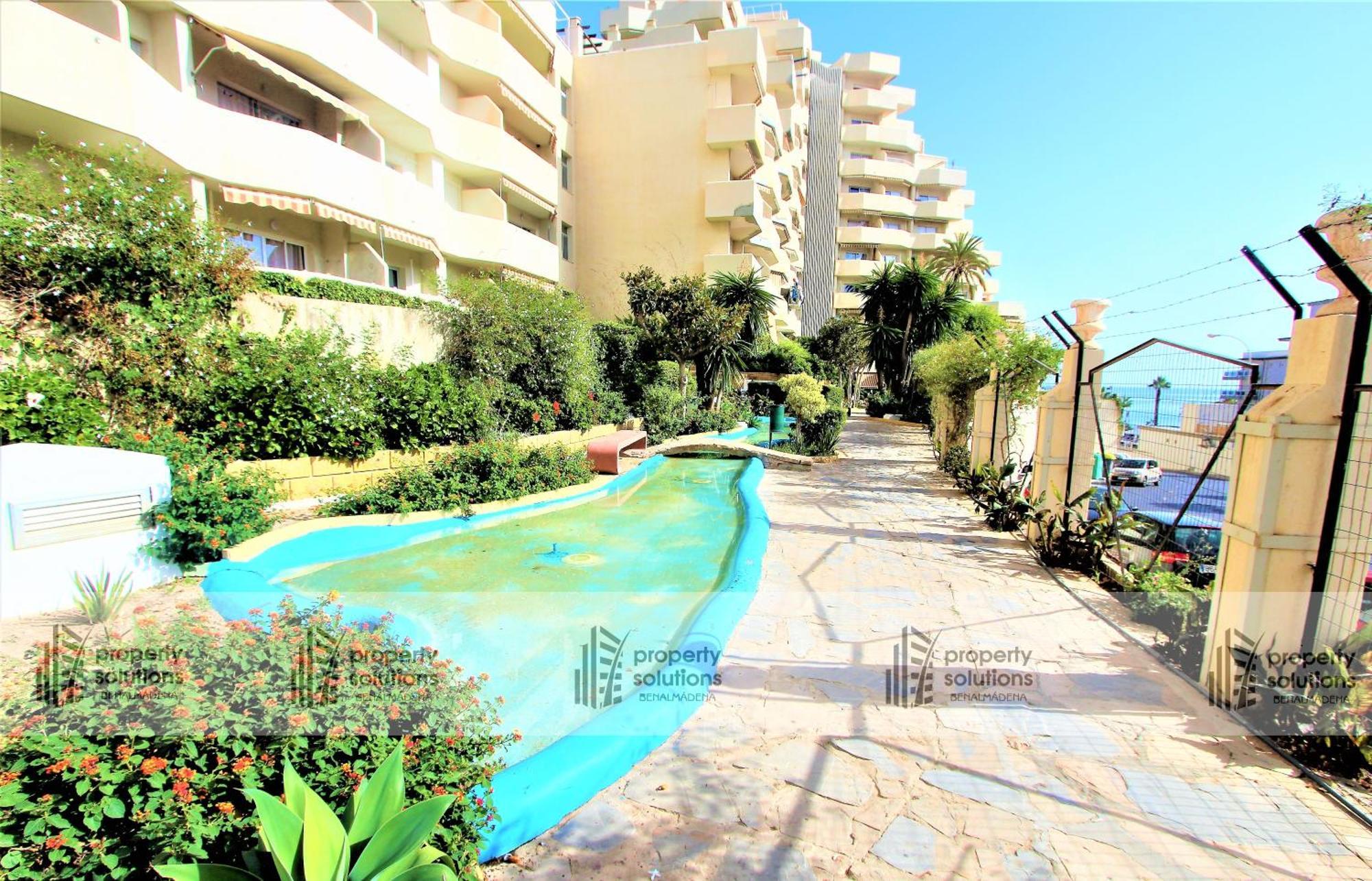Benalbeach 1010 - Vista Al Mar - Piscina Todo El Ano - Primera Linea De Playa Benalmádena Eksteriør billede