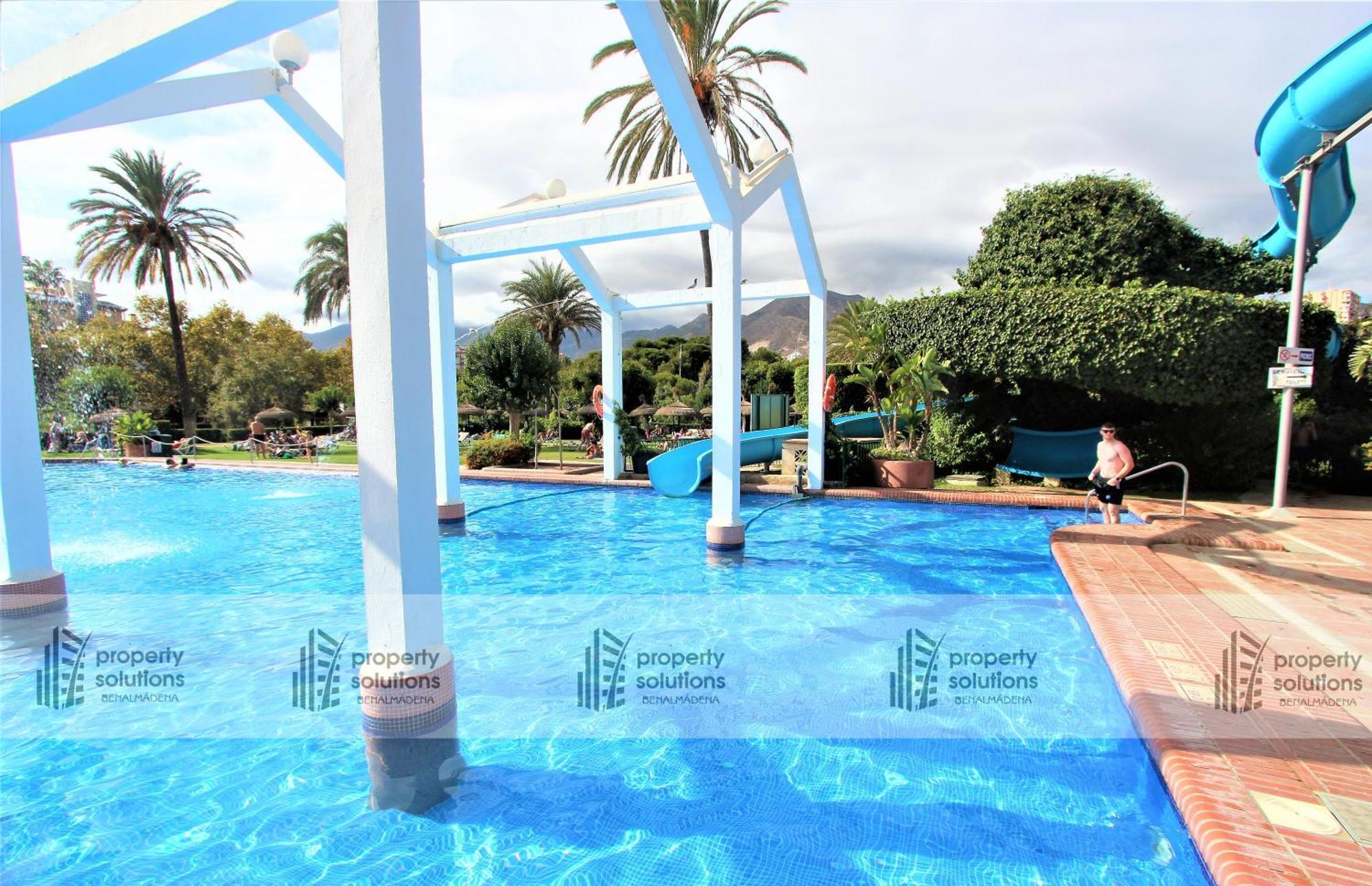 Benalbeach 1010 - Vista Al Mar - Piscina Todo El Ano - Primera Linea De Playa Benalmádena Eksteriør billede
