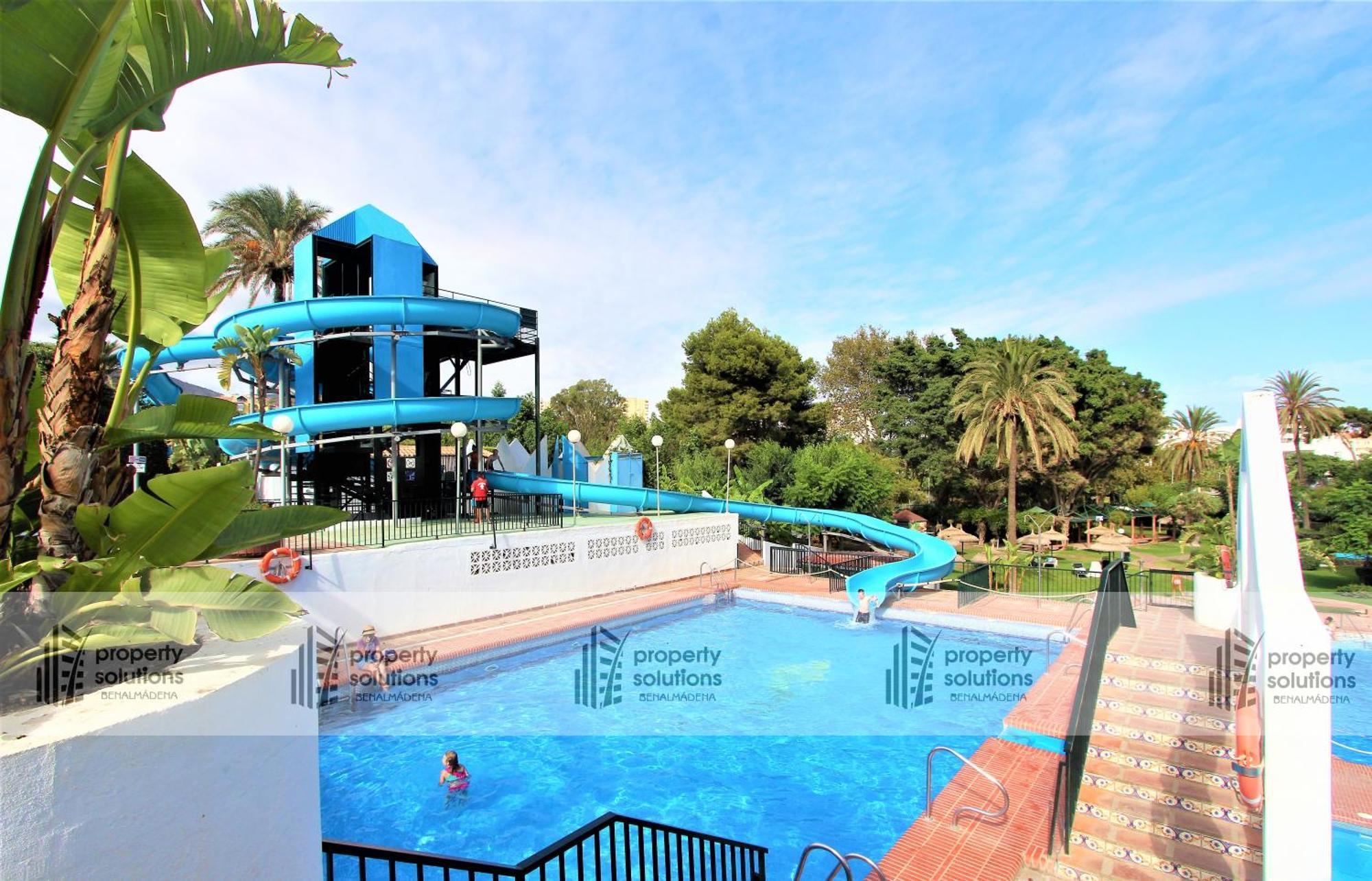 Benalbeach 1010 - Vista Al Mar - Piscina Todo El Ano - Primera Linea De Playa Benalmádena Eksteriør billede