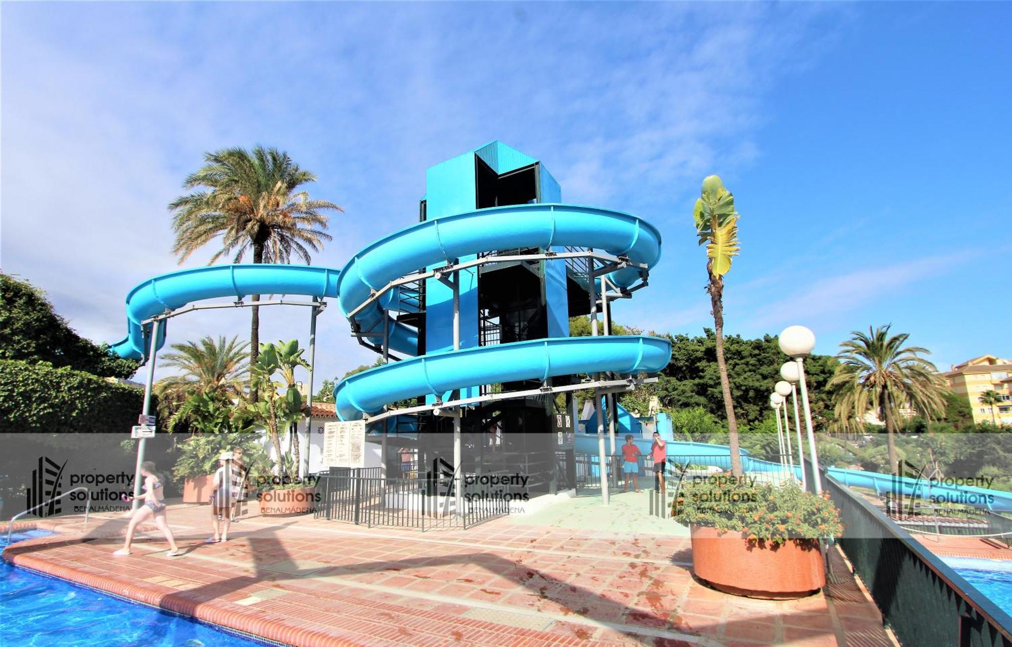 Benalbeach 1010 - Vista Al Mar - Piscina Todo El Ano - Primera Linea De Playa Benalmádena Eksteriør billede